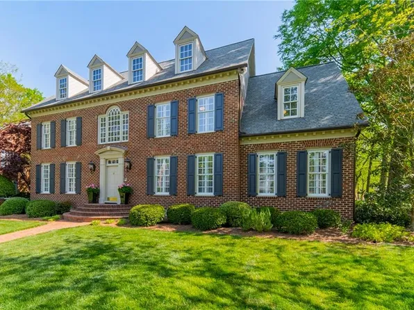 403 Meadowood Dr, Burlington, NC 27215
