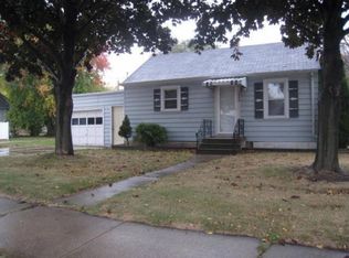 1608 Saint George St, Green Bay, WI 54302