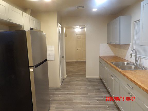 5th image of 1716 N Jordan Ave