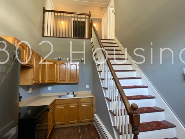 102 S Main St, Bethel, VT 05032