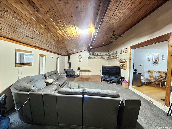 4th image of 218 Moser Ave #214