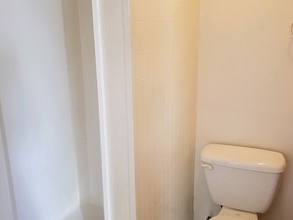 5th image of 809 N Park St #A