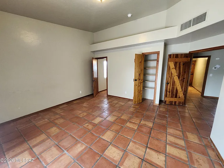 11065 E Snyder Rd — Photo 23