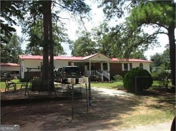 2 Redbird Ln, Fort Gaines, GA 39851