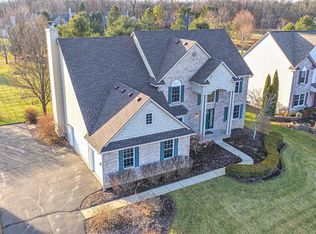 8922 Redstone Dr, Pinckney, MI