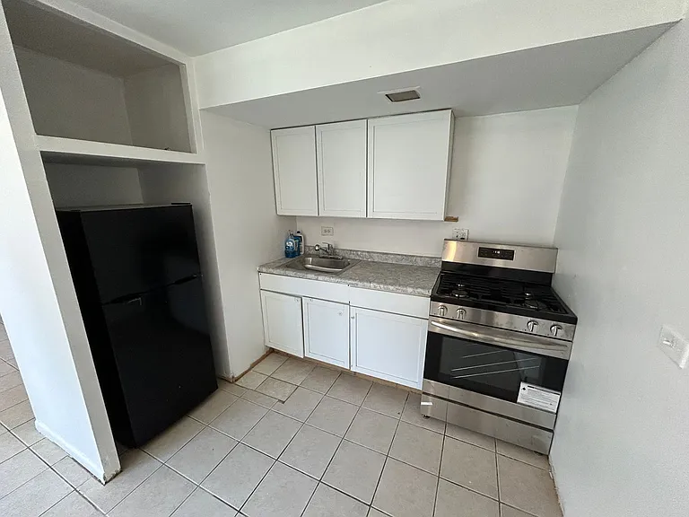 1220 Marengo Ave — Photo 1