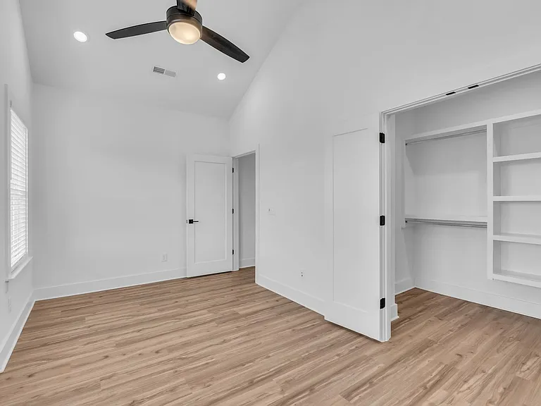 3803 Dr Walter S Davis Blvd — Photo 24