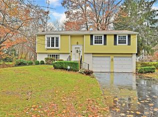 7619 Raglan Dr NE, Warren, OH 44484