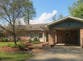 818 Idlewilde Ln, Lake Charles, LA 70605