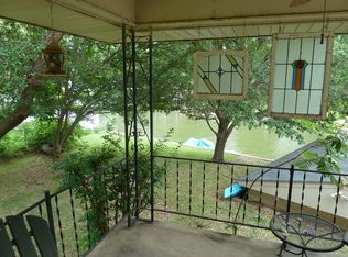 119 Robin Rd, Highland Haven, TX 78654