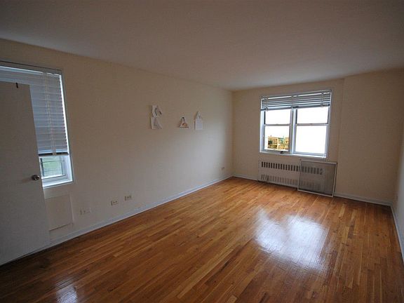 3rd image of 699 W 239th St APT 7M
