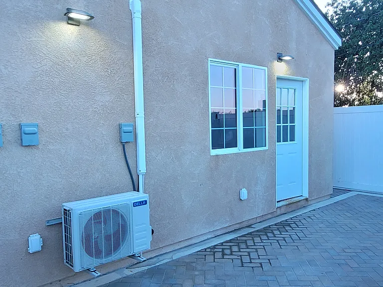 121 W Janss Rd — Photo 18