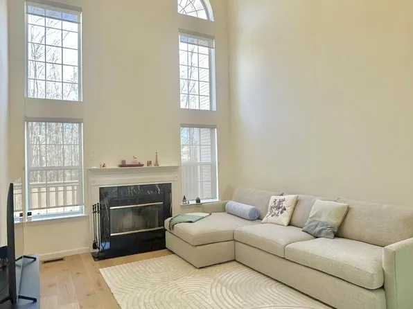 2805 Johnson Cir, Bridgewater, NJ 08807