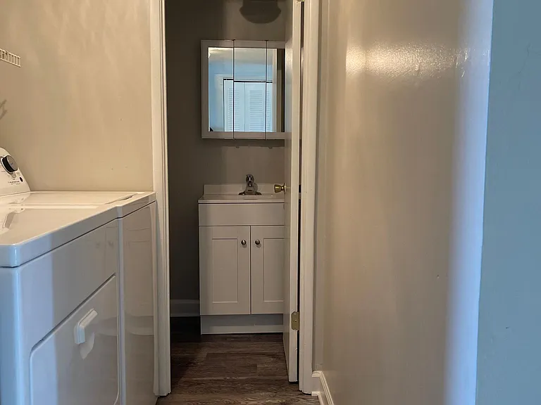 Washer/Dryer/ Half Bathroom