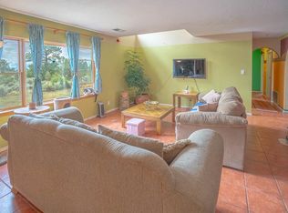 20 Calle De Golondrina S, Tres Piedras, NM 87577