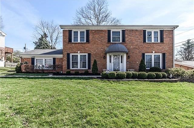 1st image of 302 Renaldo Dr