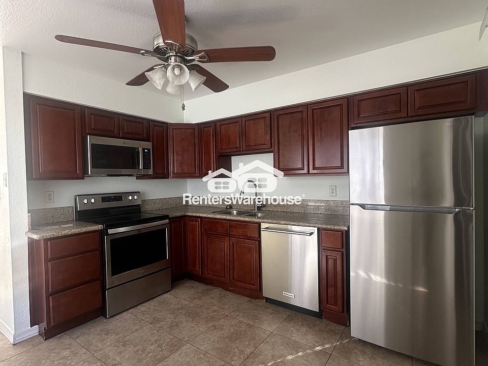 1st image of 1408 E Palmdale Dr
