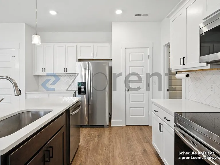 203 Hudson Dr — Photo 11
