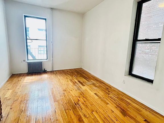 2nd image of 207 E 14th St #4F