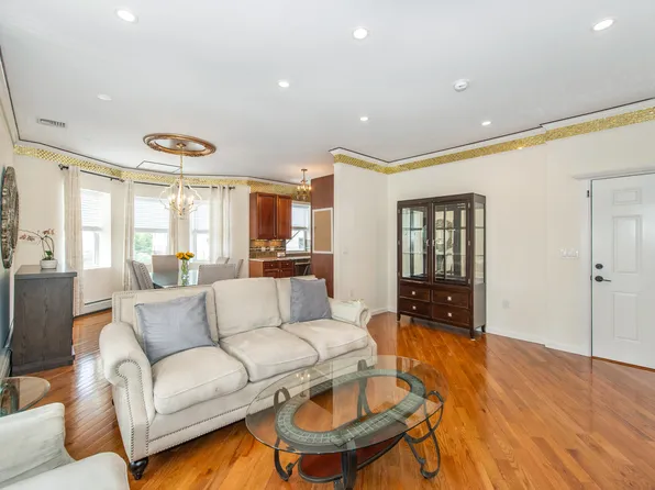 239 Desoto Place image 16 of 23