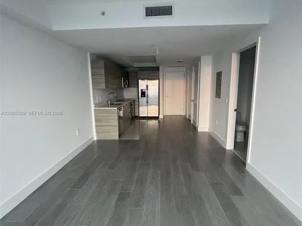 121 NE 34th St, Miami, FL