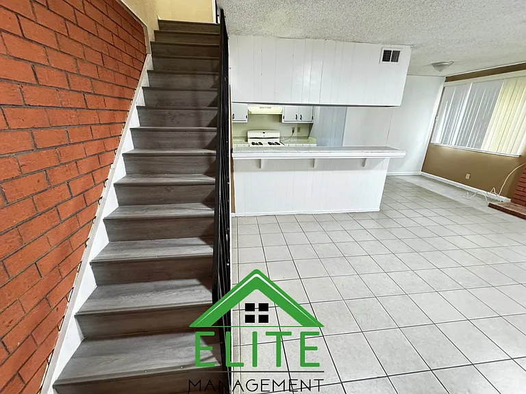 4040 Fruitridge Rd #3 — Photo 3