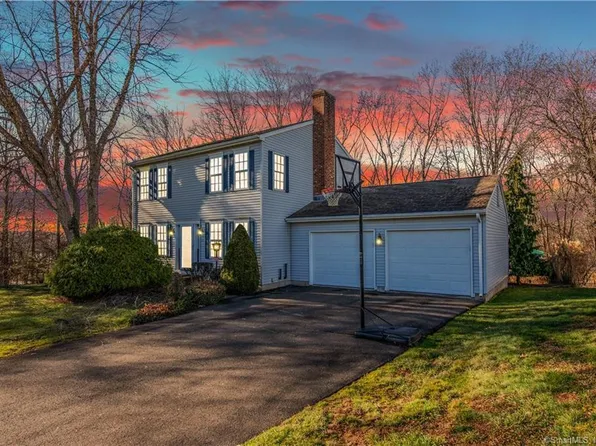 32 Meadow Road, Cromwell, CT 06416