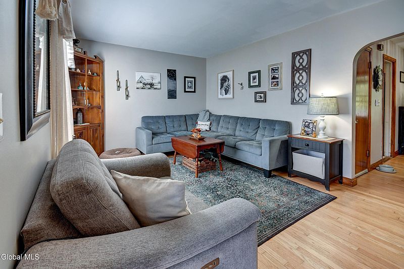 3rd image of 1030 Eugene Drive