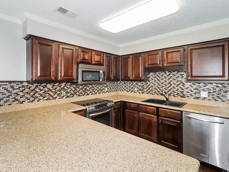 4365 Barrymor Dr — Photo 9