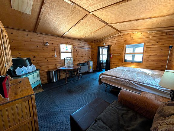 5th image of W7700 White Rock Rd