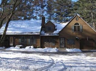77 Walker Pond Rd, Sturbridge, MA 01566