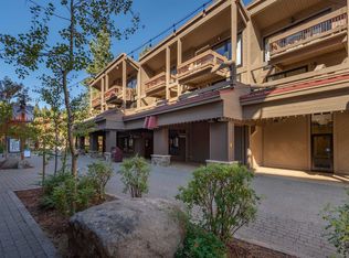 2000 N Village Dr APT 215, Truckee, CA