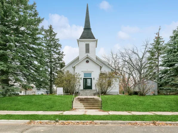 600 9th St, Howard Lake, MN 55349