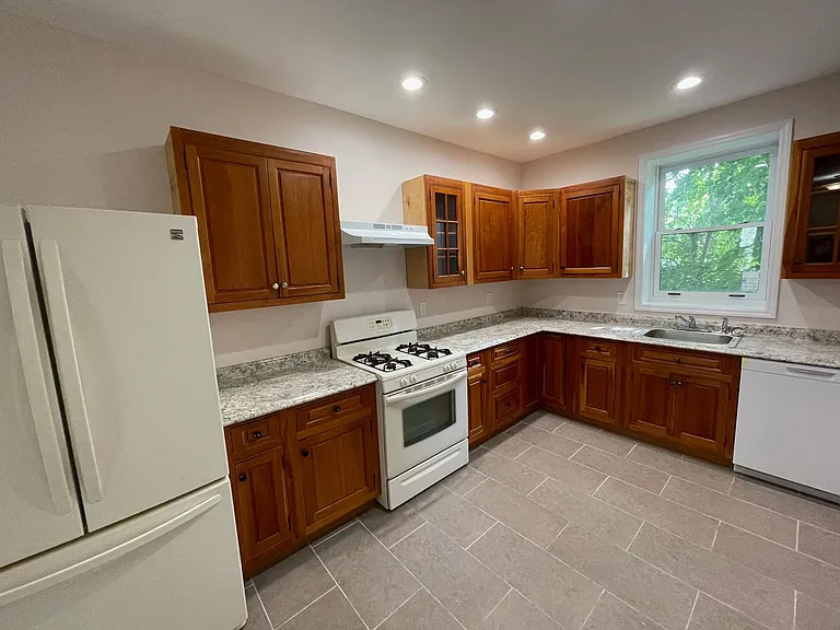 115 South St. — Photo 7