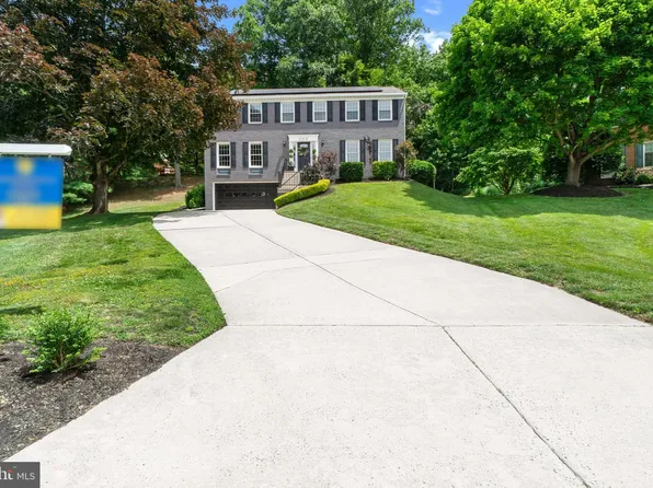 10 Minebank Ct, Towson, MD 21286