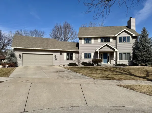 1116 E Shade Tree Ln, Appleton, WI 54915