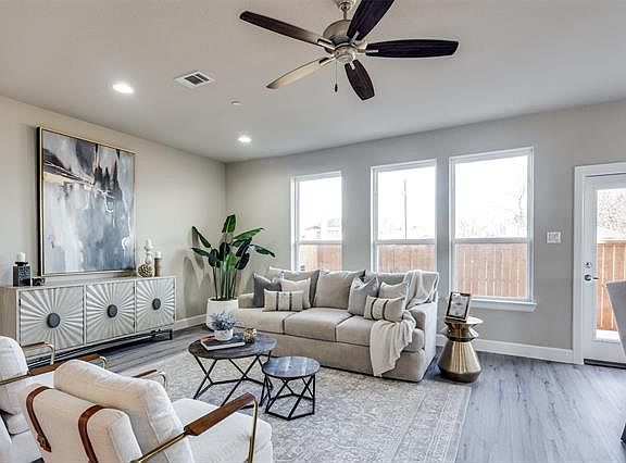 3rd image of 5708 Woodlands