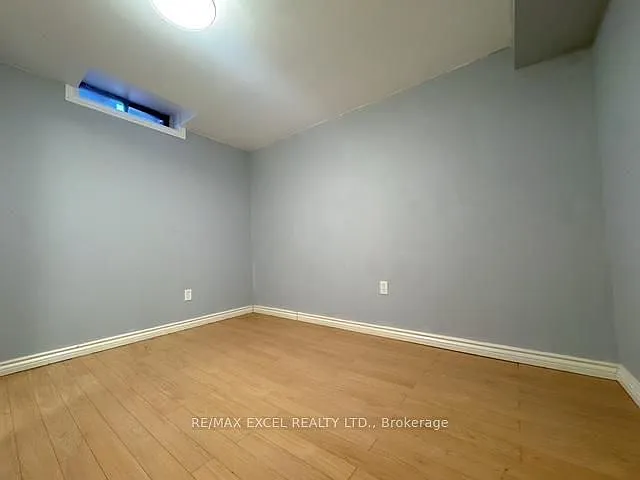 39 Crittenden Sq #BASEMENT — Photo 6