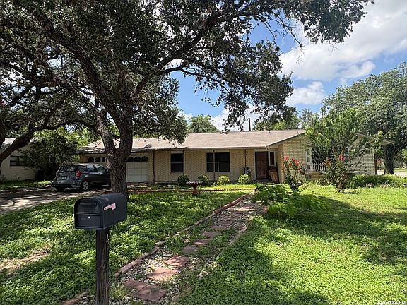 2nd image of 457 Winfield Blvd