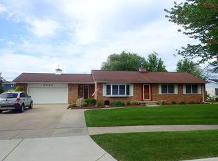 3395 Parkway Dr, Bay City, MI
