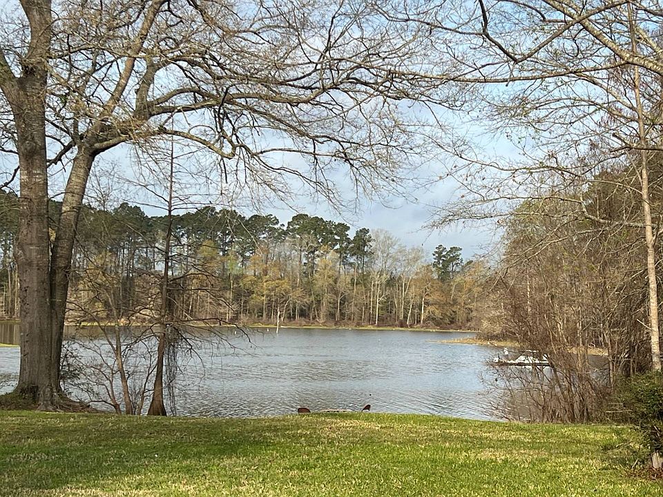 1st image of 698 Hess Rd