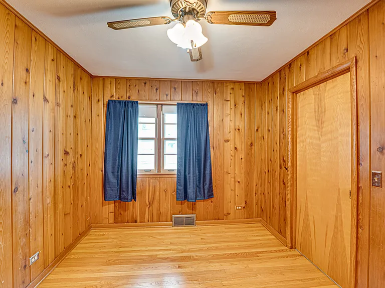 1221 N Webster St — Photo 6