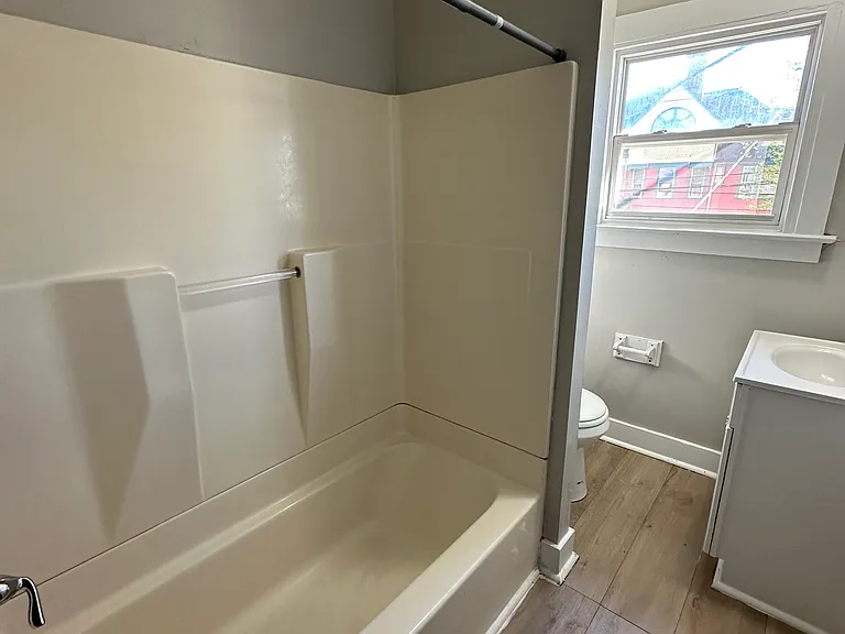 268 Sherman Ave #4A — Photo 7