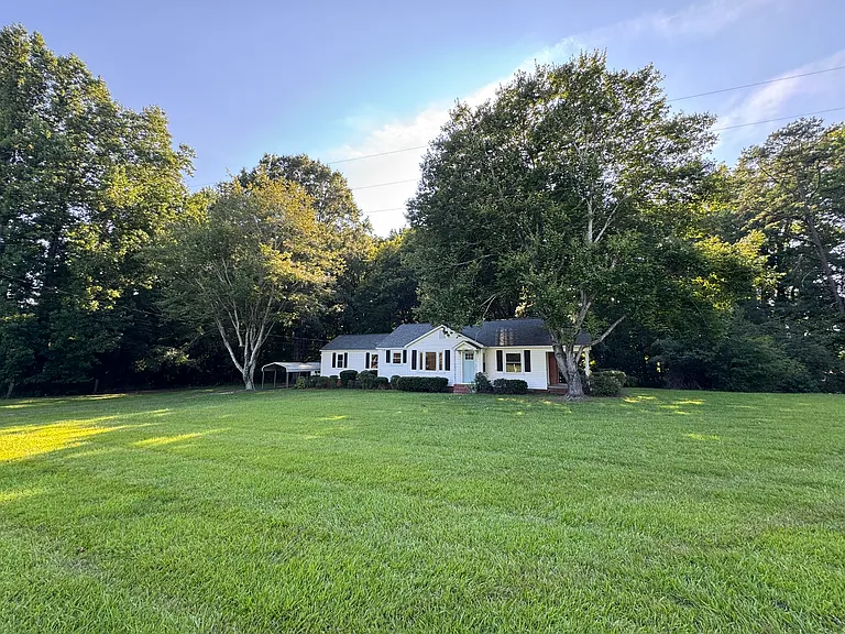 3 acre yard!