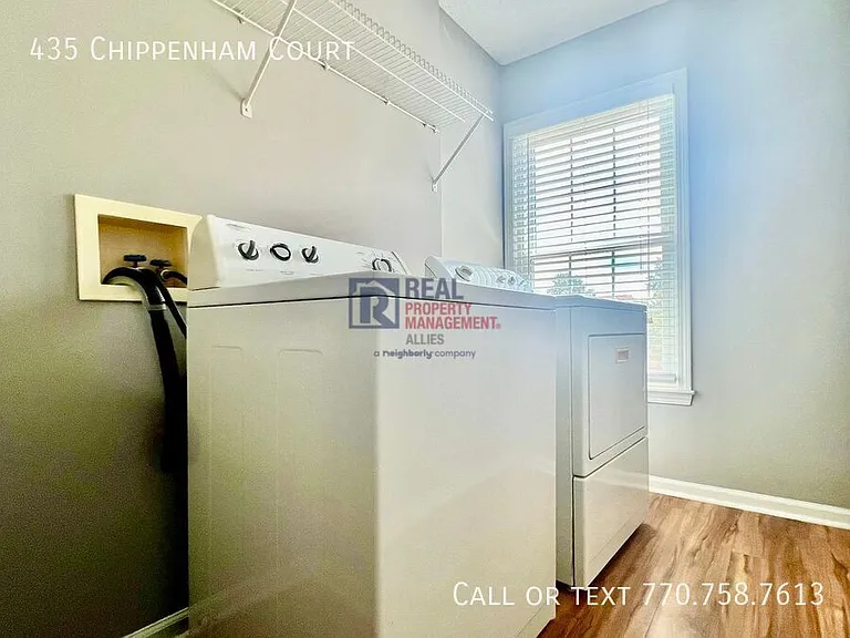 435 Chippenham Ct — Photo 15