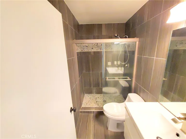 86 S Sierra Madre Blvd #6 — Photo 29