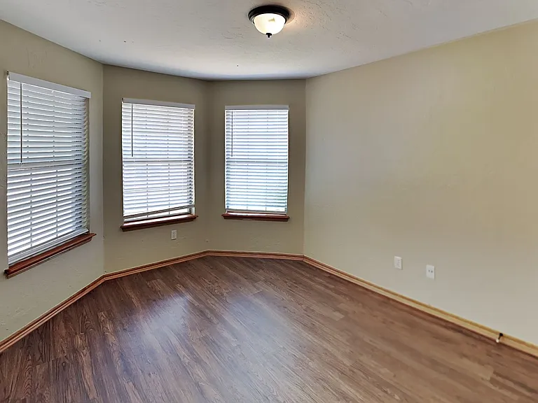 16409 Stoneview Dr — Photo 13