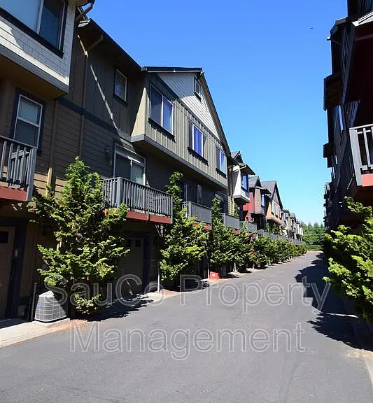 1419 NE Lockheart Ln #1 — Photo 12