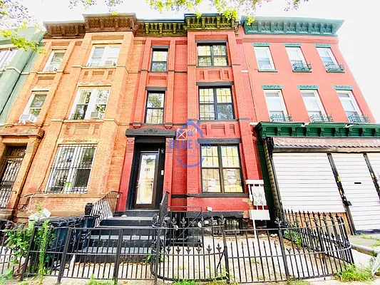 Rented by Blue Egg Realty Corp | media 19