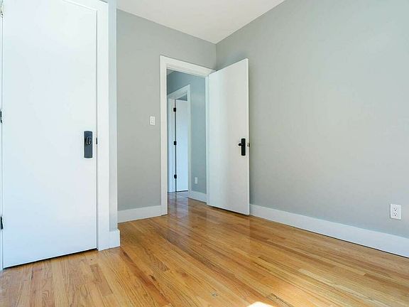 4th image of 60 E 130th St APT 3